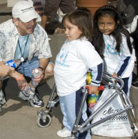 Steve Heimberg and a Walk-FUN-Run participant